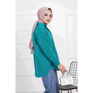 เสื้อฮิญาบสีเขียวขุ่นใส่สบายพอดีตัวเสื้อสุภาพ - Product Image 3