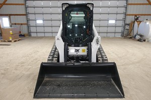 Chargeuse sur chenilles Bobca T650 2024 avec moteur et boîte de vitesses haute performance - Product Image 4