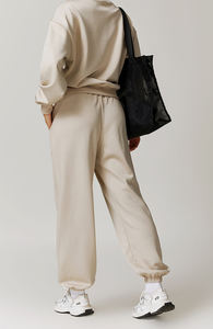 Ensemble survêtement 2 pièces coupe ample pour femme, sweat à capuche et pantalon de survêtement, avec logo personnalisé - Product Image 4