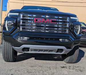 Penawaran Super Spesial 2026 G <span class=keywords><strong>M</strong></span> C Can-yon De-nali Four Wheel Drive Crew Cab, TurboMax ™   2.7L Turbo I4 - Product Image 1