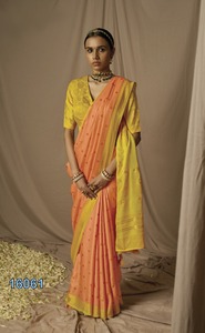 El último Sari de trabajo de hilo de seda suave de diseñador de Fab Zone - Product Image 3