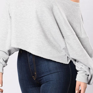 Sudadera de Mujer Suave fabricada con forro polar de algodón construcción puños acanalados y corte relajado perfecto para la moda regular - Product Image 2