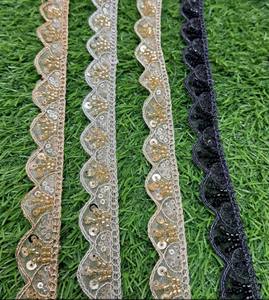 ผ้าลูกไม้ประดับคริสตัลและเพชรเทียมคุณภาพสูง เป็นมิตรกับสิ่งแวดล้อม เหมาะสำหรับงานพิเศษ ชุดราตรี กระเป๋า และรองเท้า - งานแฮนด์เมดระดับพรีเมียม - Product Image 4