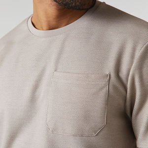 Ensemble T-shirt et short pour homme en coton peigné 100%, coupe ajustée, col rond, manches courtes, respirant, collection été - Product Image 3