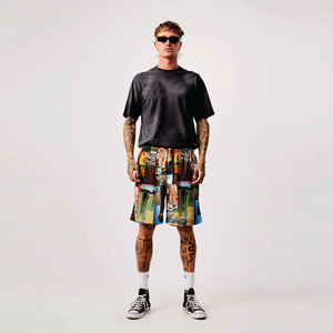 กางเกงขาสั้นผู้ชายแบบใหม่ขายดี สไตล์ลำลอง ระบายอากาศ แห้งเร็ว ผ้าตาข่าย ขายส่ง รับทำโลโก้ตามสั่ง มีสินค้าในสต็อก - Product Image 1