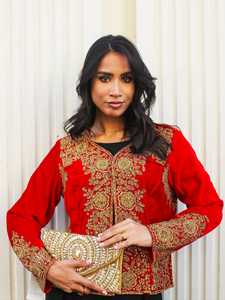 Abrigo Corto de Invierno para Mujer AWAIS HOUSE, Rojo, de Terciopelo de Seda Italiana y Poliéster, Antiarrugas, con Bordado de Cristal y Cuentas - Product Image 2