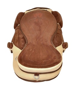 Sillín de caballo sintético de calidad superior Sillín de carrera de montaje completo sin árboles - Product Image 2