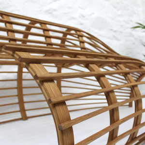 Chaise longue d'extérieur en bois artisanal moderne, design sculptural en osier - Product Image 4