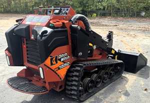 Cargadora DITCH WITCH SKID STEER SK1550 EN VENTA - Product Image 5