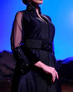 เสื้อผ้ามุสลิมแบบดั้งเดิมและอุปกรณ์เสริมผ้าไหมสีดำหรูหราและผ้าตาข่ายด้วยรูปลักษณ์ที่ทันสมัย - Product Image 4