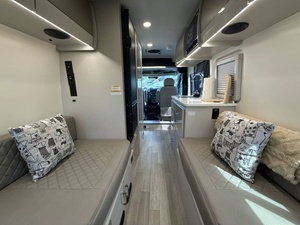 MEJORES OFERTAS DE SUBASTA PARA NUEVOS Y MODERNOS Autocaravanas Th-o-r S-e-q-u-e-n-c-e 20Y 2027, LISTAS PARA ENVÍO - Product Image 3
