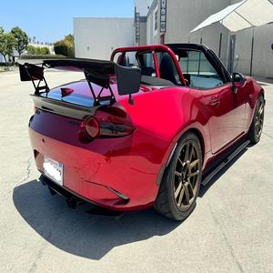 ¡Oferta Imperdible! Mazda MX-5 Miata Grand Touring 2023 Súper Limpio, Manual de 6 Velocidades, 2.0L L4 RWD, Rojo Cristal, Convertible de Lujo - Product Image 2