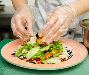 Guante de plástico desechable, embalaje individual, grado alimenticio, alta calidad, precio de fábrica, tamaño estándar - Product Image 4