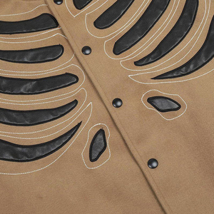 Chaqueta Universitaria de Béisbol Personalizada con Diseño Frontal en Lona, Estilo Urbano, Personalizable para Hombre - Product Image 3