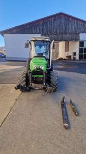 รถแทรกเตอร์ฟาร์ม Agroplus S100 ขับเคลื่อน 4 ล้อ Deutz Fahr 70 แรงม้า 120 แรงม้า ระบบไฮดรอลิกหน้า พร้อมอุปกรณ์ต่อพ่วงแบบ Cat ขายคุณภาพพรีเมียม จัดส่งรวดเร็ว - Product Image 2