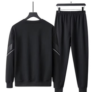 Conjunto Deportivo Informal Personalizado de Alta Calidad para Hombre, Estilo Premium, Cómodo, Moderno y a la Moda - Product Image 5