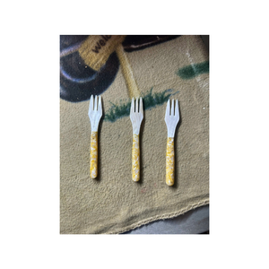 Premium Mother of Pearl Caviar Spoon Exquisite Handmade Shell Spoon for Fine Dining, Non-Metallic Utensil Preventing - Product Image 3