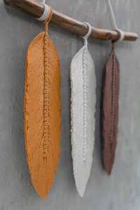 Colgante de pared de macramé hecho a mano con diseño de hojas, perfecto para sala de estar, decoración del hogar y la Oficina, arte de pared elegante - Product Image 2