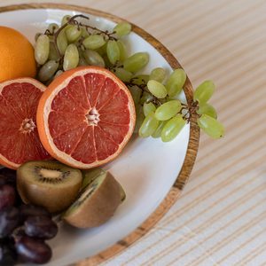 Nueva llegada elegante negro Acacia madera frutero hecho a mano mango madera utensilios de cocina Top tendencia granja estilo para fiestas - Product Image 6