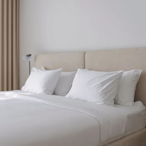 Almohada de Hotel de Alta Calidad para Dormir, Descansar y Relajarse, Diseño Ligero y de Soporte, Servicio de Fabricación a Granel - Product Image 4
