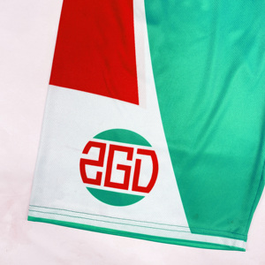 Nouveau design de short de basket-ball de course à pied avec poches d'excellente qualité disponible dans toutes les couleurs et short en maille design - Product Image 3