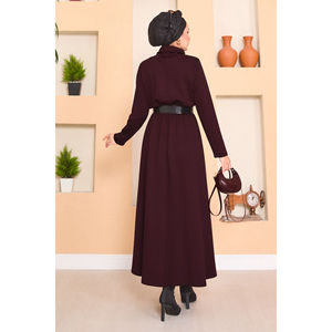 Vestido Hijab Borgoña con Cuello Alto y Cintura Fruncida Lavable - Product Image 6