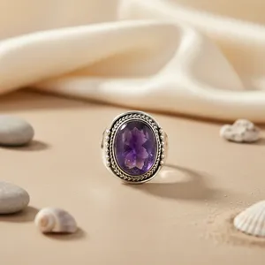 Bague statement en platine 925 de style bohème avec pierre violette naturelle de coupe ovale pour femmes, pour promesses et cadeaux - Product Image 1