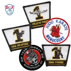 Écussons personnalisés à repasser, brodés, arts martiaux pour les uniformes de judo et de karaté - Product Image 1