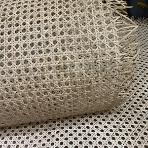 Rouleau de sangle de canne en rotin fait à la main au Vietnam pour les projets de panneaux de meubles et d'armoires de qualité supérieure - Product Image 1