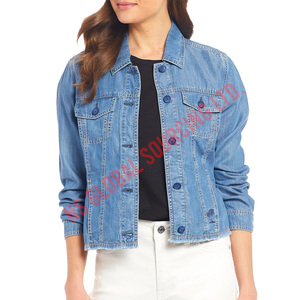 Chaqueta vaquera de tela suave para mujer con detalles desgastados Elección perfecta para los amantes del estilo callejero y los entusiastas de la moda - Product Image 1