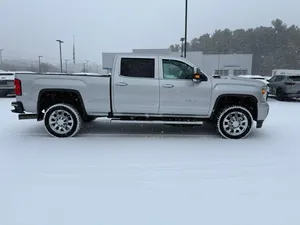 รถ GMC Sierra 2500 Denali ปี 2018 ที่ได้รับการรับรอง - Product Image 3