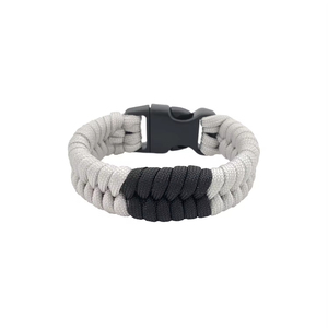 <span class=keywords><strong>Bracelet</strong></span> <span class=keywords><strong>paracorde</strong></span> à boucle de poulet personnalisé en gros <span class=keywords><strong>Bracelet</strong></span> <span class=keywords><strong>paracorde</strong></span> à ruban de Jiu-Jitsu brésilien - Product Image 5
