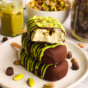 Barre de crème glacée au chocolat de Dubaï de la meilleure qualité avec lait et crème, pistache et enrobage de chocolat croustillant au prix d'usine - Product Image 1