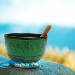ชามร้องเพลงอลูมิเนียมทรงกลมดีไซน์ไม่เหมือนใครสำหรับการนั่งสมาธิและผ่อนคลายชามทิเบตที่สมบูรณ์แบบ - Product Image 5