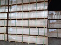 Planches de bois MDF mélamine de taille personnalisée Panneau de fibres de bois moyen brut pour meubles