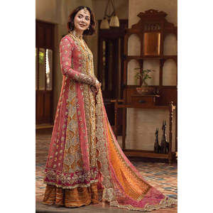 ชุดสูทแต่งงานผู้หญิงสีแดงเข้ม AIK jhalak ฉบับ2025 mehndied มากมาย TC-272 - Product Image 4
