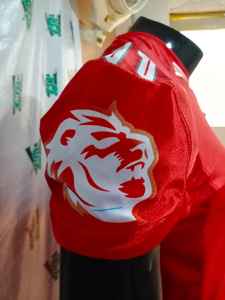 Ensemble maillot et short de football américain sans manches personnalisé pantalon et masque rembourrés pour jeunes et adultes conception de sublimation pour hommes femmes - Product Image 5