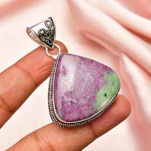 Colgante de zoisita de rubí de diseñador hecho a mano, joyería fina de piedras preciosas de estilo Vintage de Plata de Ley 925 para mujer - Product Image 1