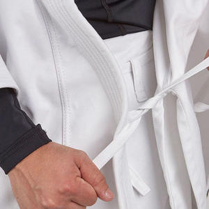Tenue d'entraînement de judo et de karaté pour les écoles, les tournois et les séances d'entraînement régulières, 100% coton, respirante et légère - Product Image 5