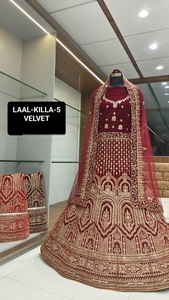 Lehenga Choli de bonne qualité fabriqué à la main pour la décoration de mariage et d'anniversaire pour les vêtements de mariée du fournisseur indien - Product Image 6