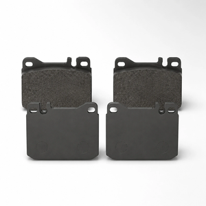 Plaquettes de frein de qualité supérieure D1831 0004206320 pour Mercedes Benz W205 W213 Classe GLC Pièces de rechange automobiles - Product Image 1