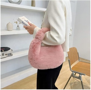 Winter Fashion Small Cute Custom Plush Handbag <b>Fur</b> Tote Fluffy Bag for Women Closure and Pearl Chain Shoulder Strap - Product Image 1