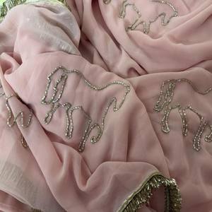 Sari de Georgette Suave para Fiesta VASTRA COTTAGE con Diseño de Corte Dana Hecho a Mano, Estilo Sabyasachi, Encaje con Volantes y Blusa - Product Image 2