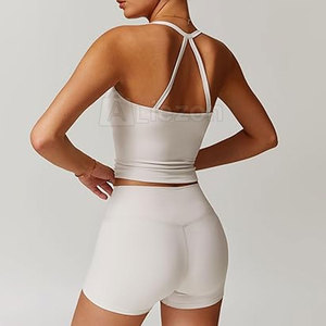 Ensemble haut et short de yoga sans couture pour femmes Tenue de fitness Haut et short de yoga sans couture pour femmes pour l'entraînement - Product Image 4