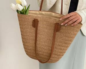 Sac fourre-tout en paille tressée : poignées en cuir, grand sac de plage - Product Image 4