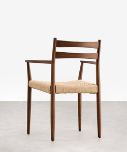 La silla Arms es la combinación perfecta de estilo, comodidad y sostenibilidad. Ofrece un diseño elegante y robusto 2412630 - Product Image 4