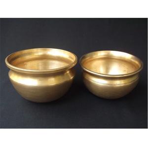 Cuenco de metal de latón rústico Vajilla grabada en oro con diseño grabado para servir frutas para servir y exhibir - Product Image 2