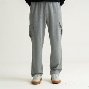 Pantalon de survêtement gris élégant pour homme, coupe ajustée, tendance, avec poches utilitaires, pour un usage décontracté, pantalon décontracté pour homme - Product Image 4