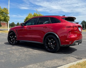 รถ Jaguar F-Pace SVR ปี 2020 สภาพดีเยี่ยม เครื่องยนต์ V8 ซูเปอร์ชาร์จ 550 แรงม้า ระบบขับเคลื่อนสี่ล้อ (AWD) - พร้อมส่งมอบ - Product Image 5