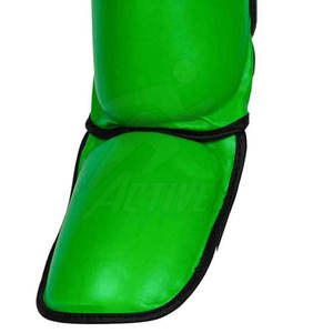 สนับหน้าแข้งแผ่น2025น้ำหนักเบาดีไซน์ใหม่โลโก้ออกแบบได้ตามต้องการ - Product Image 6